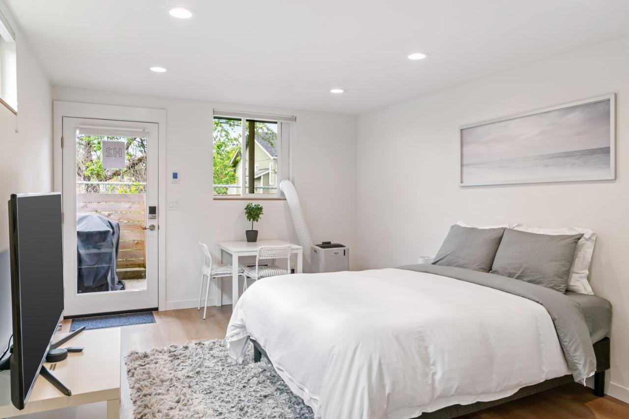 Modern Apartment Near Light Rail Seattle Ngoại thất bức ảnh